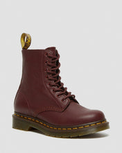 DR. MARTENS UNISEX 1460 VIRGINIA CHERRY RED