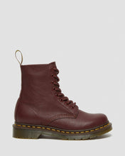 DR. MARTENS UNISEX 1460 VIRGINIA CHERRY RED