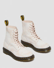 DR. MARTENS WOMEN 1460 PASCAL