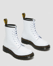 DR. MARTENS 1460 PATENT CROC EMBOSS